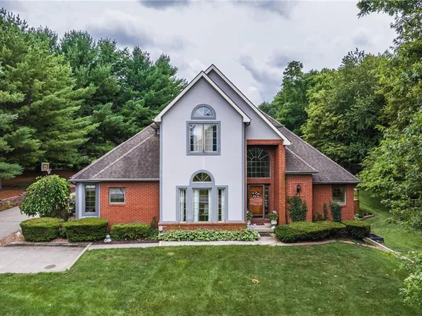 10 Country Club Rd, Country Club, MO 64505