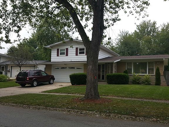 3rd image of 823 Arquilla Dr