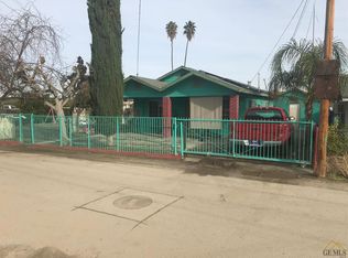 1056 Alamo Ln, Shafter, CA 93263