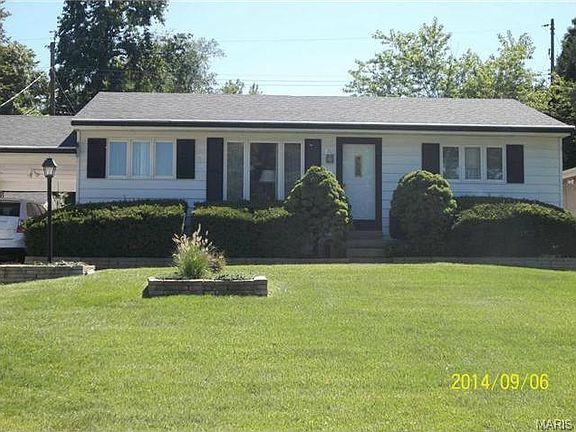 2nd image of 304 Malone Dr