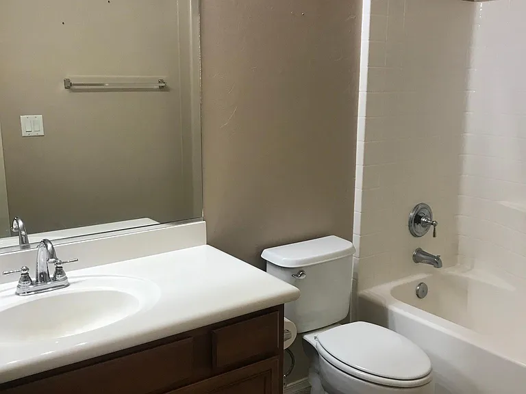 1247 W Lyle Ln — Photo 14