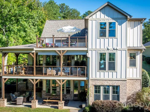 1285 Saunders Dr, Catawba, NC 28609