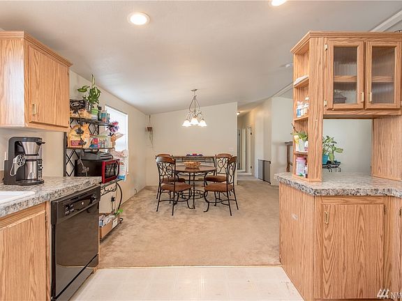 4th image of 1103 Grand Fir Dr