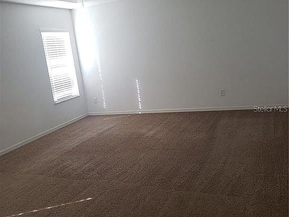 4th image of 7456 Bridgeview Dr