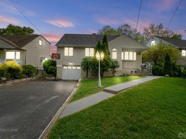 216 Atlantic St, Metuchen, NJ 08840