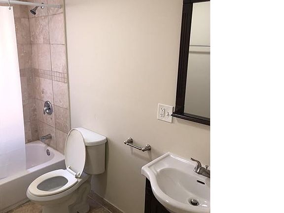 5th image of 4845 W West End Ave #1