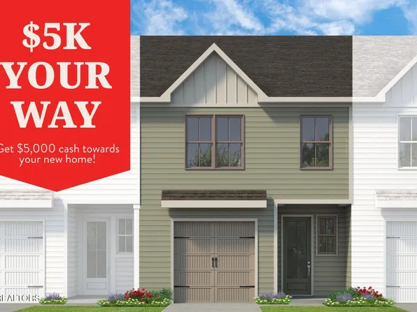 1720 Bennett Village Dr, Maryville, TN 37804