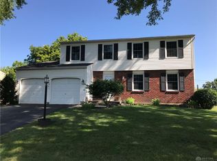 805 Sipos Cir, Englewood, OH