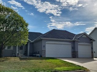 1116 Singing Hills Dr SE, Lonsdale, MN 55046