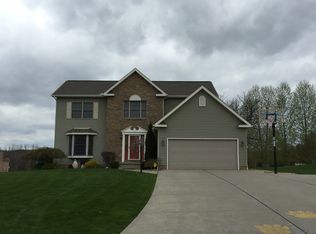 106 Summerlin Dr, New Castle, PA 16101