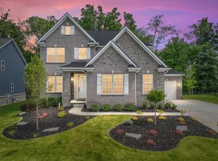 375 Amelia Cir, South Lyon, MI