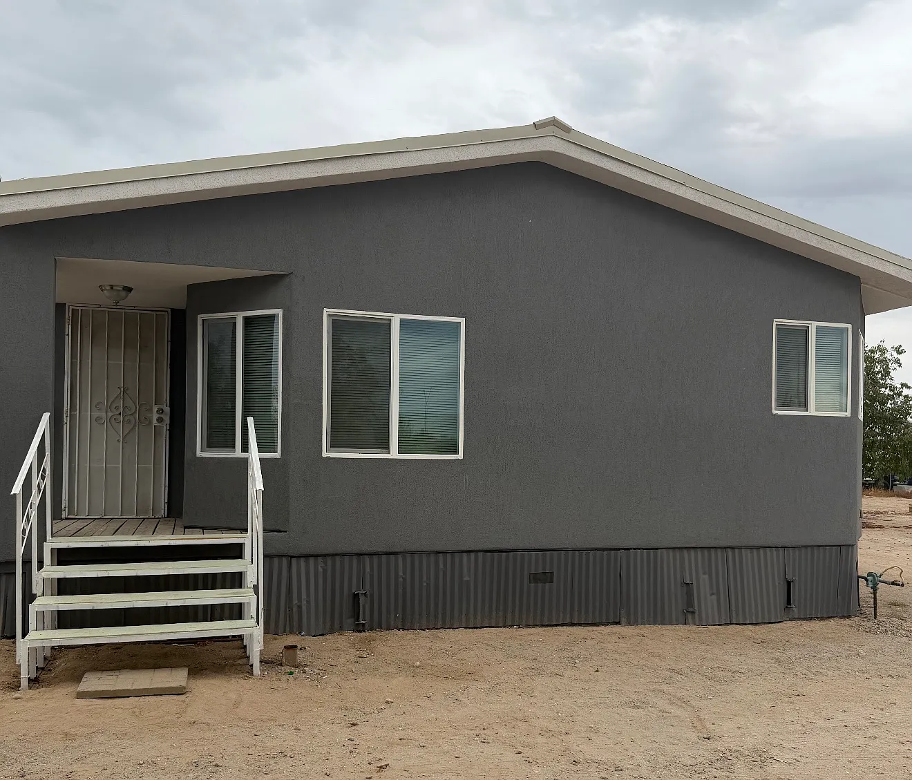 4 bed, 1736 sqft, $2,000 — Photo 2