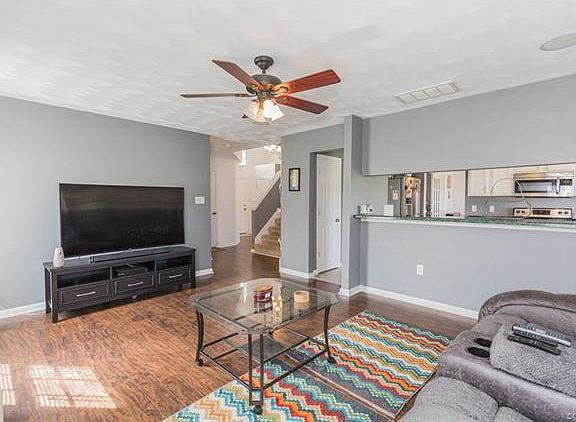 4th image of 22452 Jordan Heights Dr