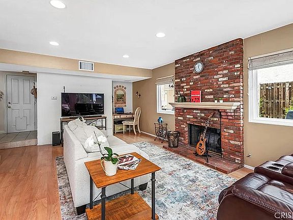 3rd image of 7526 Bobbyboyar Ave