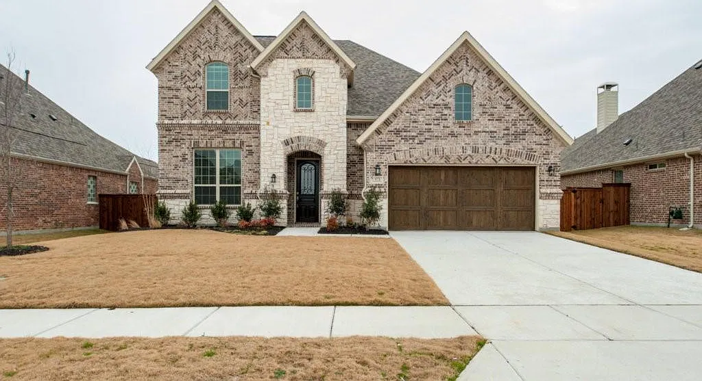 4 bed, 3.5 bath, 3300 sqft, $4,500 — Photo 1