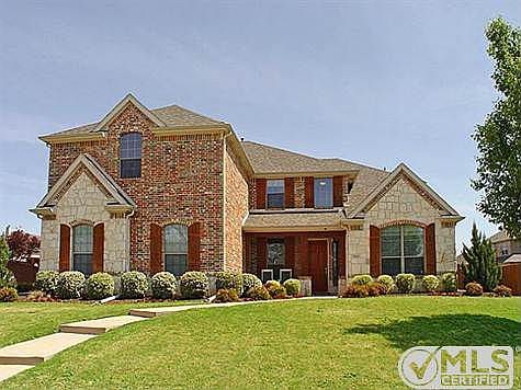 1st image of 526 Creekside Dr
