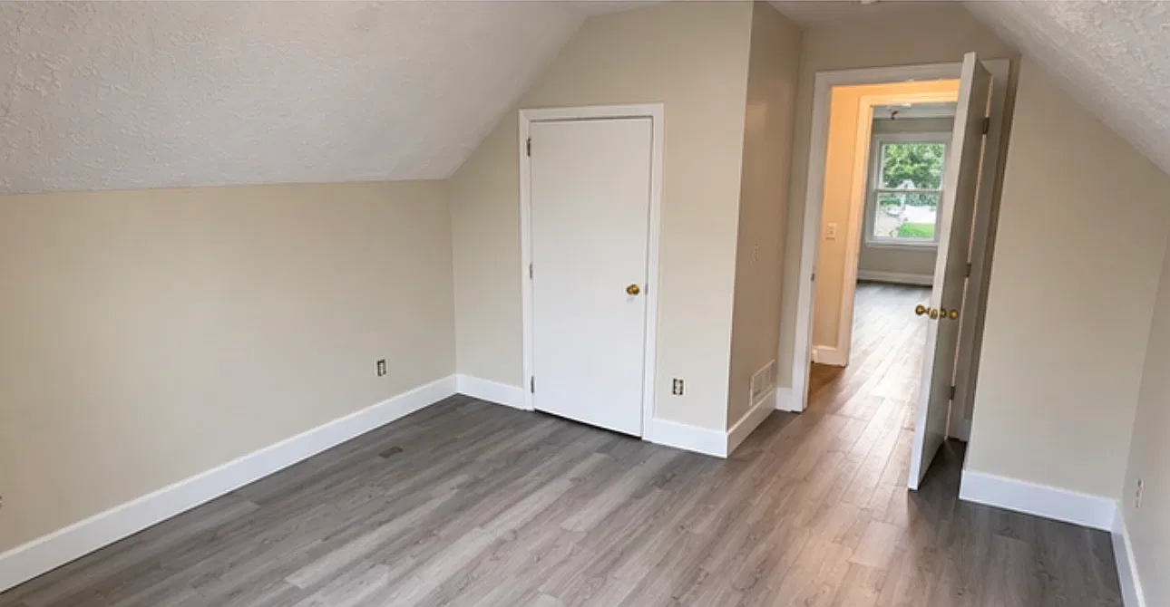 3 bed, 1.5 bath, 956 sqft, $1,500 — Photo 3