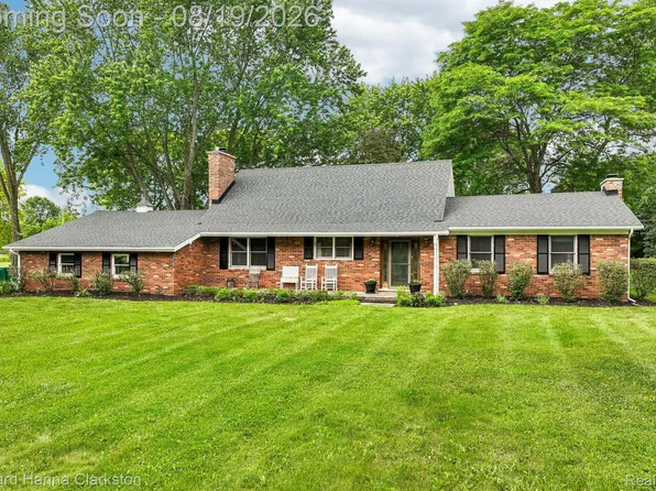 66653 Hartway Rd, Ray, MI 48096