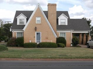 501 S 13th St, Clinton, OK 73601