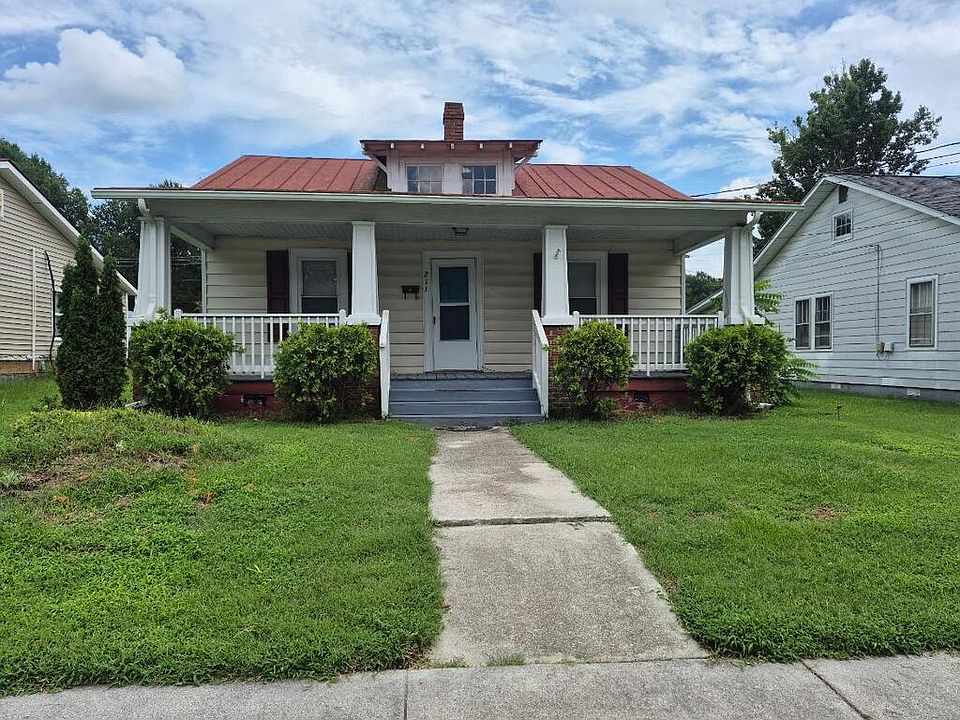 1st image of 211 Academy Ave