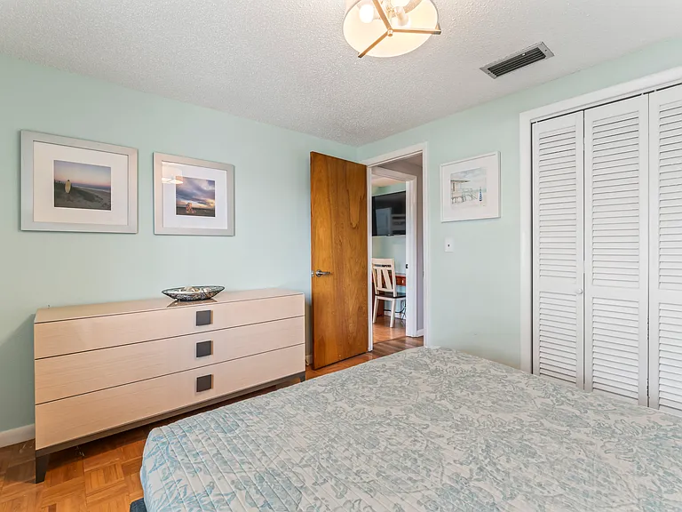 3640 Anderson Ave — Photo 16