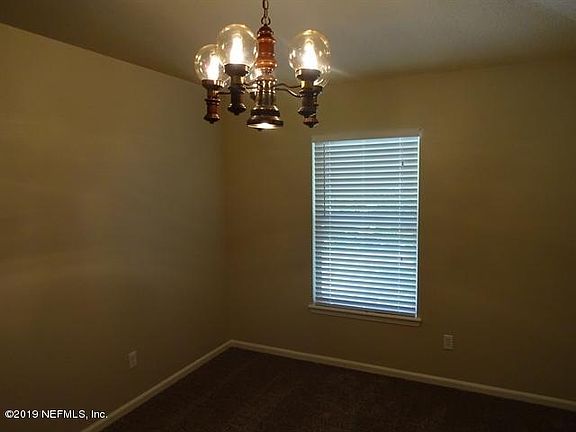 3rd image of 390 Willow Green Dr