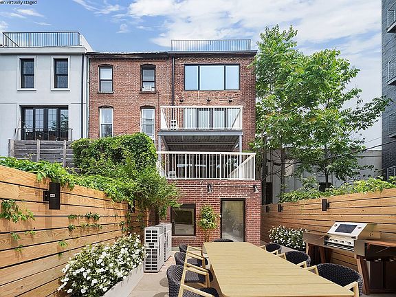 4th image of 1006 Bergen St #A