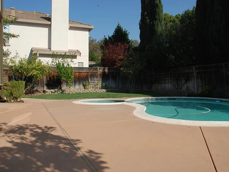 9236 Dove Ct — Photo 6