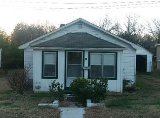 30 Henderson St, Inman, SC 29349