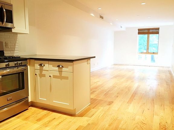 3rd image of 3093 38th St APT 4B