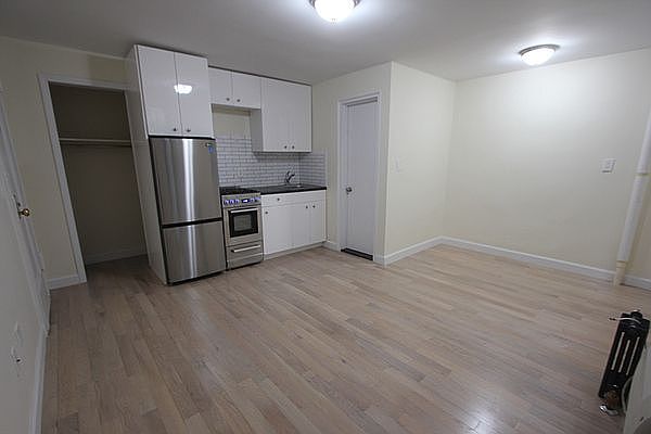 1st image of 133 W 15th St APT 1B