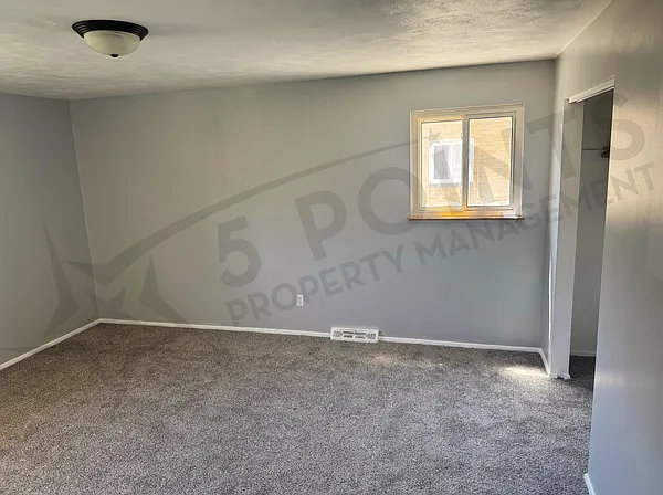 927 E 216th St #1 — Photo 17