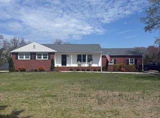 8762 Ferry Rd, Millville, NJ 08332