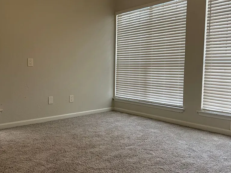 4159 Steck Ave — Photo 13