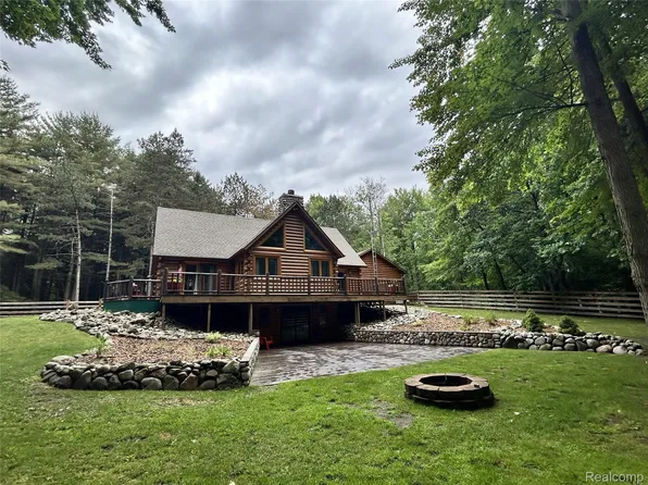 4636 N Hope Rd, Hope, MI 48628