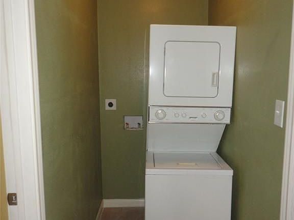 4th image of 144 Campbell Ave Unit A