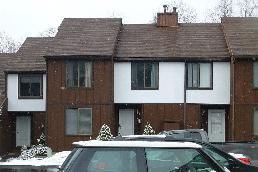 2nd image of 1 Willow Way #4