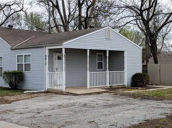 8617 Grant St, Overland Park, KS 66212