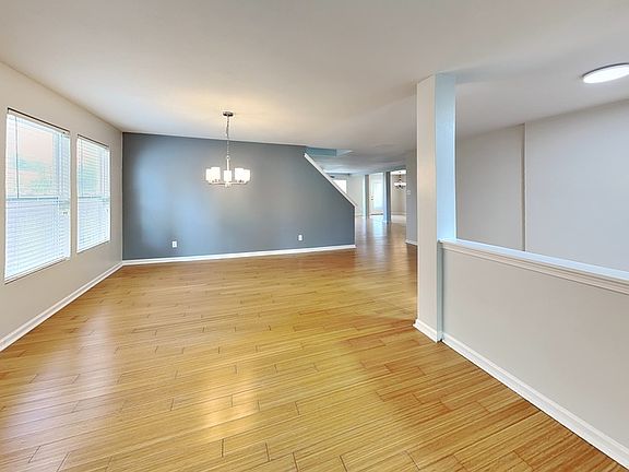 3rd image of 7030 Maple Park Ln