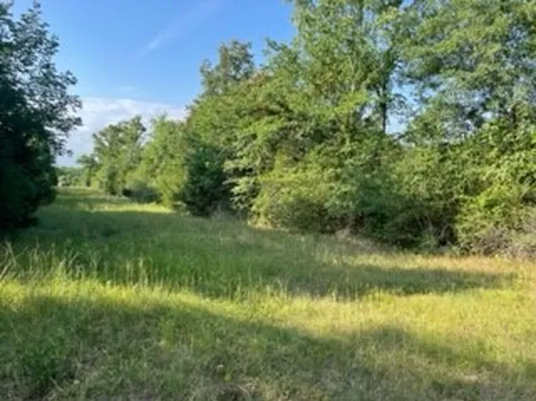 1 S Highway 75, Buffalo, TX 75831