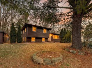 2810 Brentwood Ln, McHenry, IL 60050