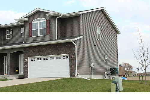 300 Sunset Pl Photo 1