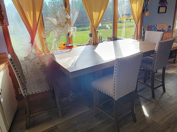 5th image of 1279 S Clary Road