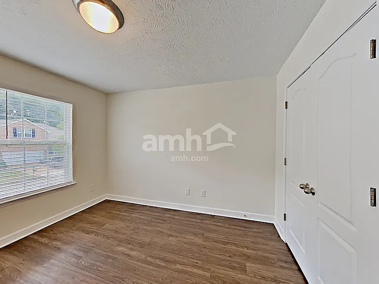 114 Judson Dr — Photo 15