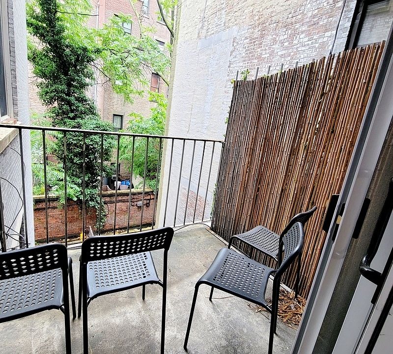 1st image of 44 W 74th St #2D