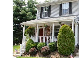 1 Fair Oaks Ct, Newtown, PA