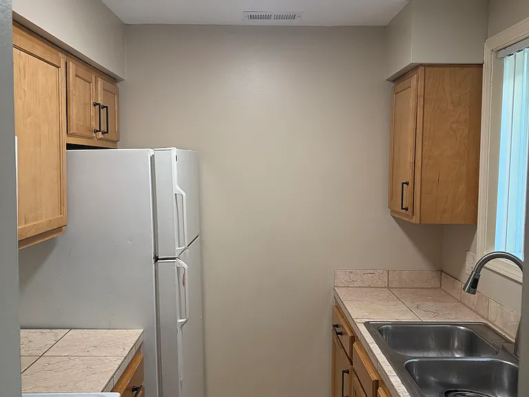1531 D St #3 — Photo 5
