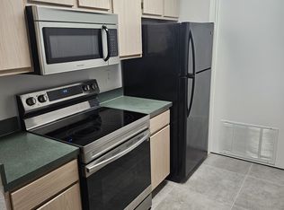 3705 SW 27th St APT 223, Gainesville, FL 32608