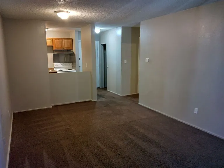 1425 Yosemite St #6 — Photo 7