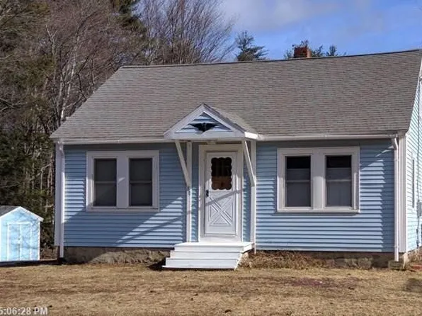 80 Oak St, Springvale, ME 04083